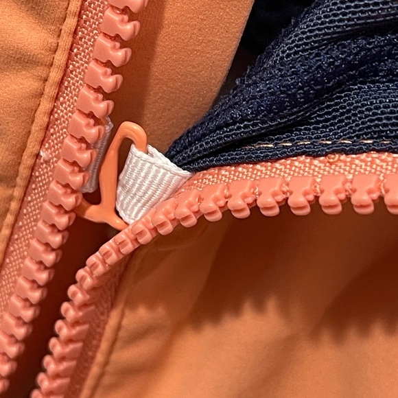 Outdoor Voices Powerhouse Coral/Navy S/M DD Cup Sports Bra 11018 - Picture 5 of 8